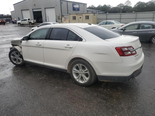 2017 Ford Taurus SEL