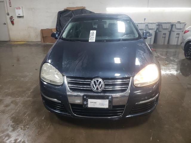 2005 Volkswagen New Jetta 2.5L Option Package 2