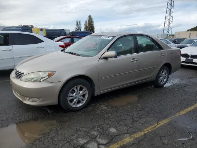 2005 Toyota Camry LE