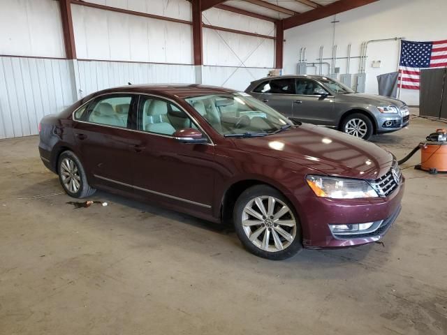 2012 Volkswagen Passat SEL