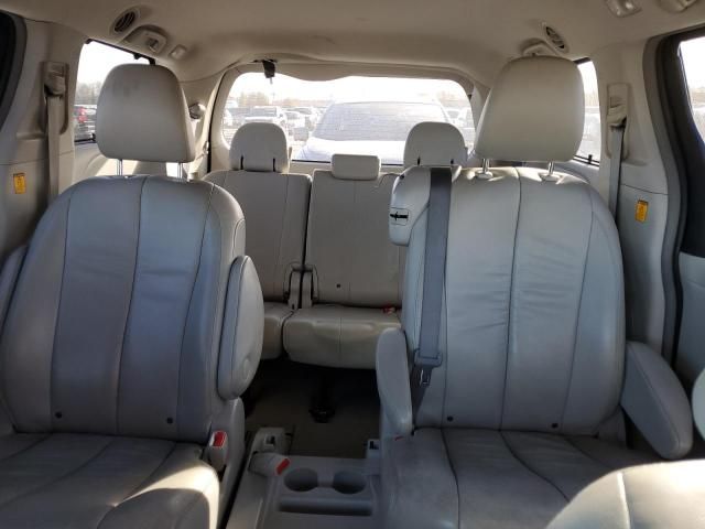 2012 Toyota Sienna XLE