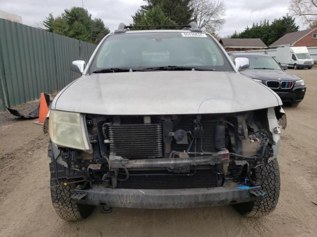 2005 Nissan Frontier Crew Cab LE