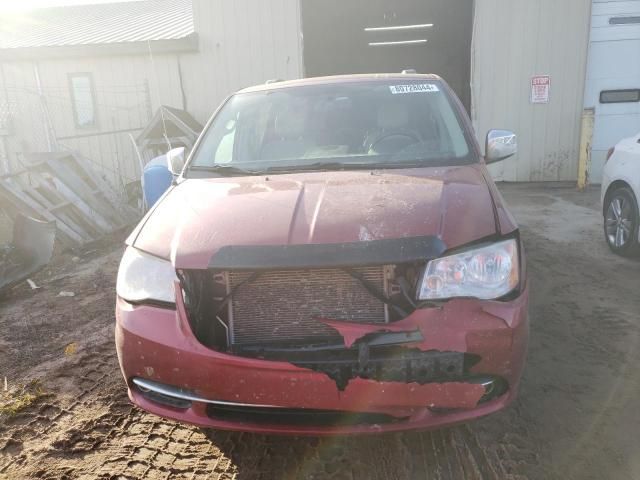 2014 Chrysler Town & Country Touring L