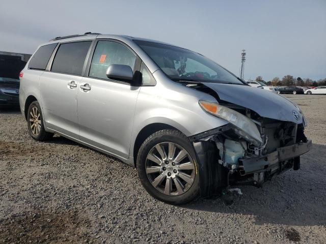 2011 Toyota Sienna XLE