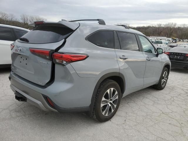 2023 Toyota Highlander Hybrid Bronze Edition