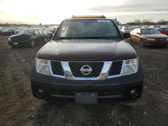 2005 Nissan Pathfinder LE