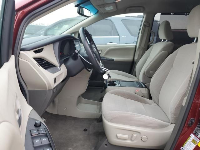 2015 Toyota Sienna LE