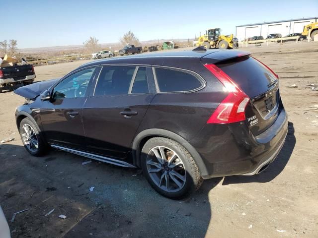 2018 Volvo V60 Cross Country Premier