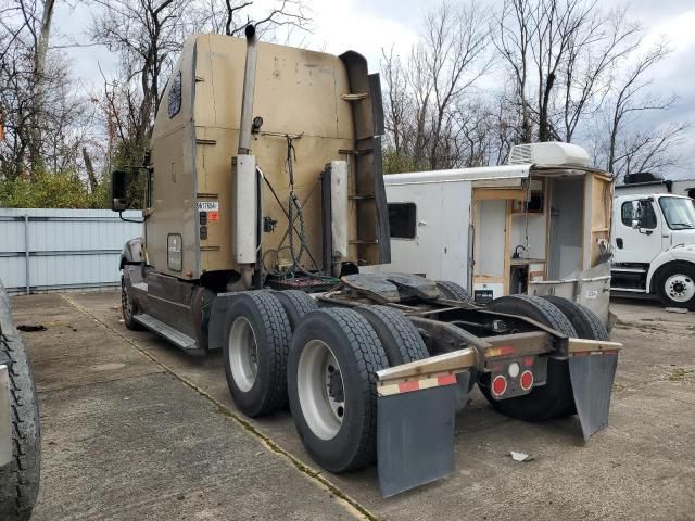 2006 Freightliner Conventional Columbia