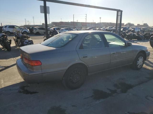 2000 Toyota Camry LE