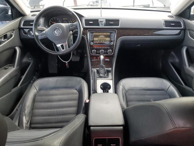 2015 Volkswagen Passat SEL