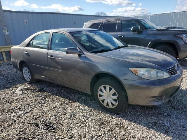 2005 Toyota Camry LE