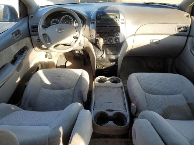 2006 Toyota Sienna CE