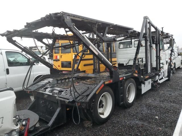 2000 Freightliner Medium Conventional FL112