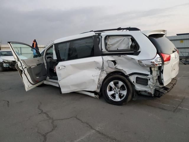 2013 Toyota Sienna LE