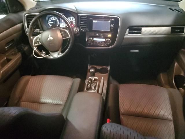 2014 Mitsubishi Outlander SE