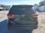 2017 Toyota Highlander SE