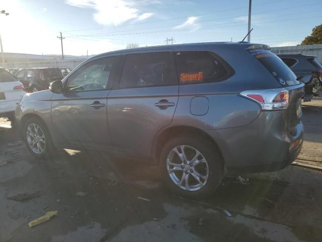 2014 Mitsubishi Outlander SE