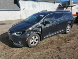 Chrysler Vehiculos salvage en venta: 2017 Chrysler Pacifica Touring L Plus