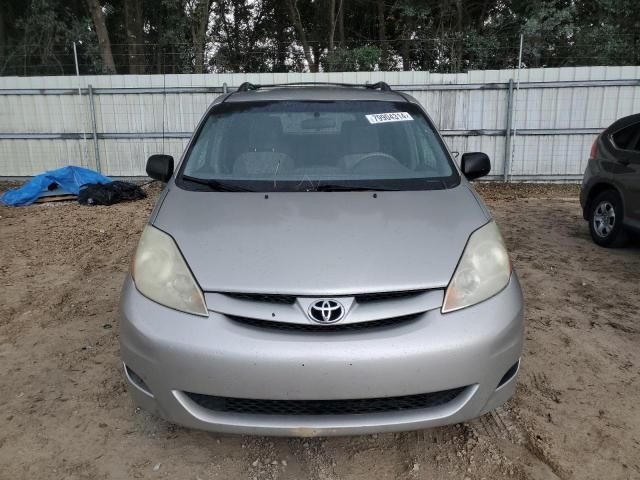 2009 Toyota Sienna CE