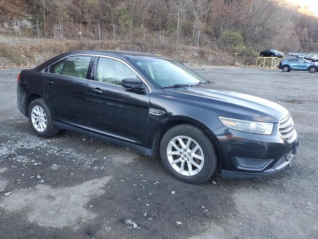 2014 Ford Taurus SE