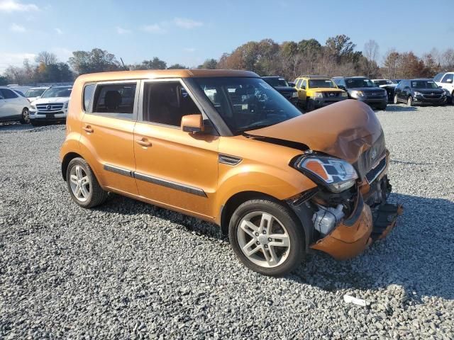 2011 KIA Soul +