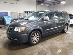 Chrysler Town & Country Touring l Vehiculos salvage en venta: 2011 Chrysler Town & Country Touring L