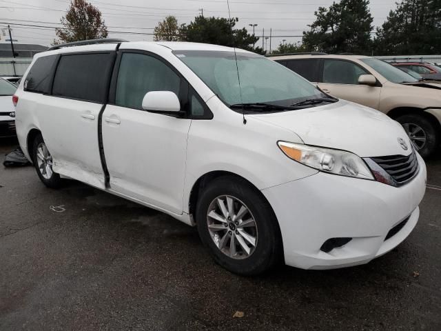 2012 Toyota Sienna LE