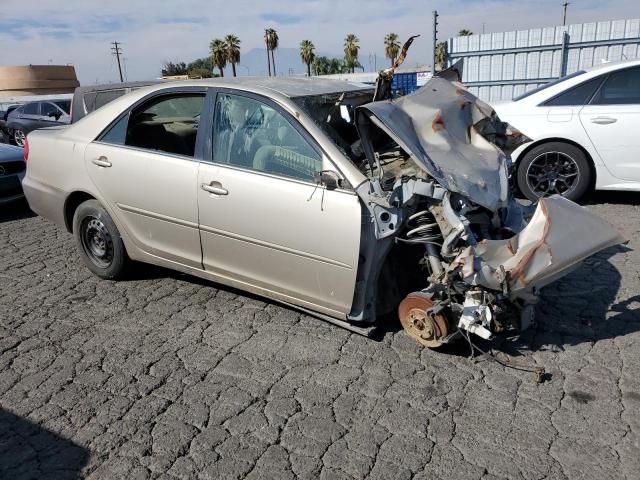 2004 Toyota Camry LE