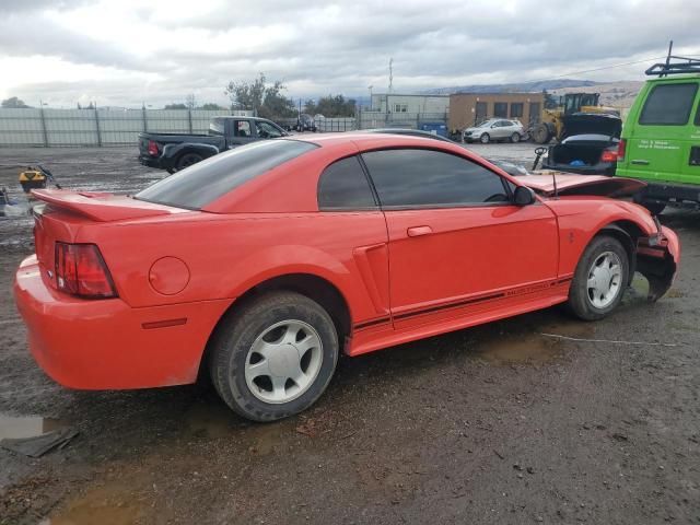 2000 Ford Mustang