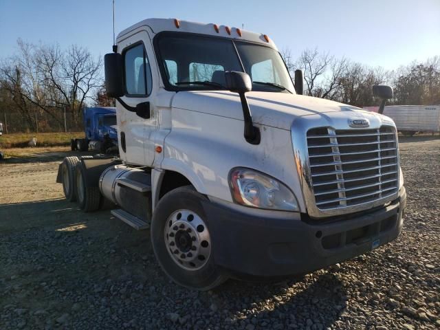 2013 Freightliner Cascadia 125