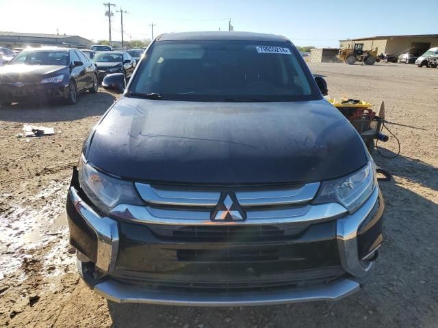 2016 Mitsubishi Outlander SE