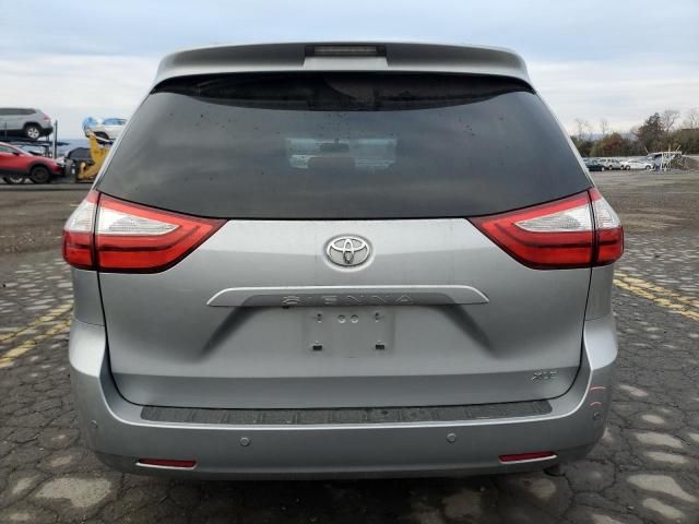 2015 Toyota Sienna XLE