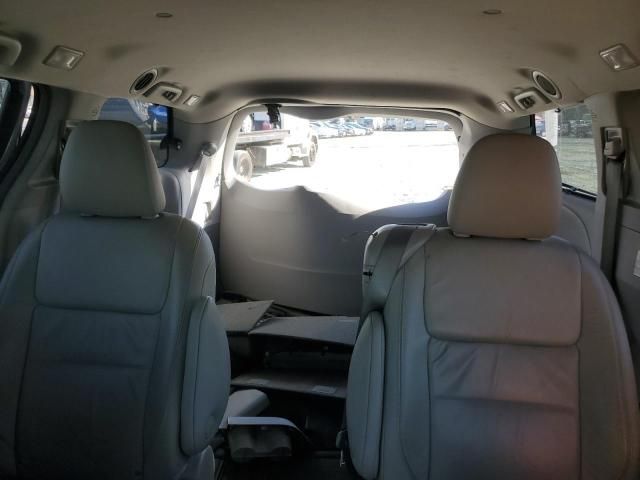 2016 Toyota Sienna XLE