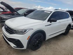 Carros salvage para piezas a la venta en subasta: 2022 Volkswagen Tiguan SE R-LINE Black