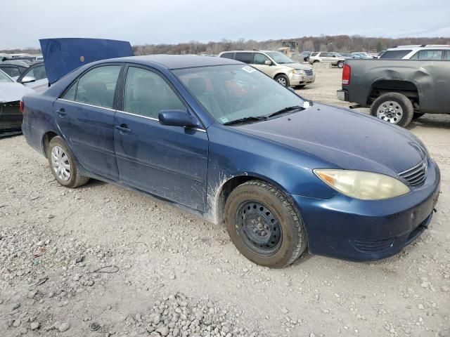 2005 Toyota Camry LE