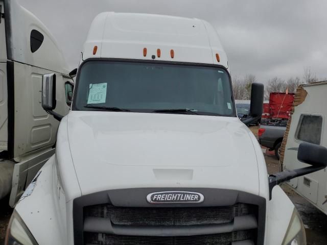 2018 Freightliner Cascadia 126