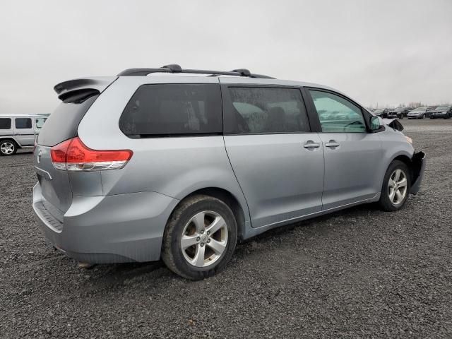 2014 Toyota Sienna LE