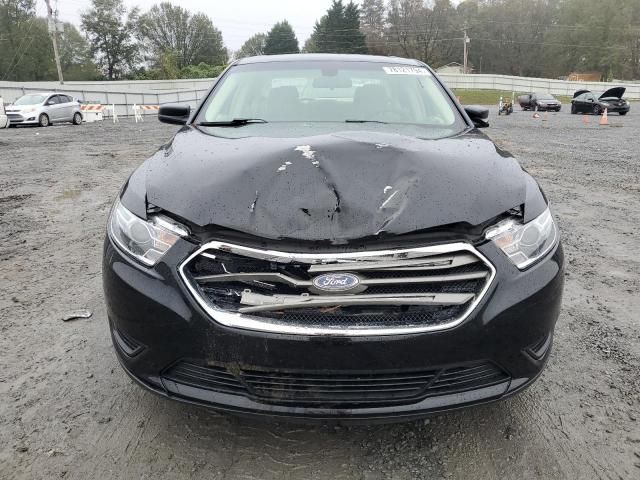 2018 Ford Taurus SE