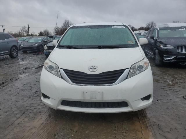 2012 Toyota Sienna LE