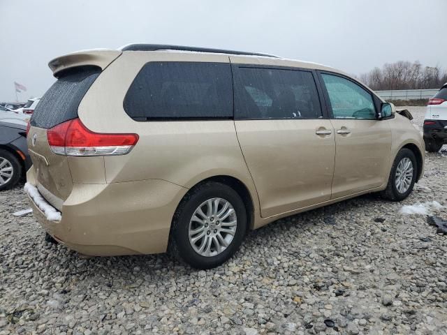 2014 Toyota Sienna XLE