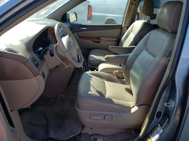 2006 Toyota Sienna XLE