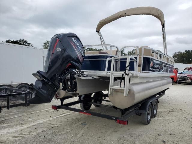 2018 Suntracker Boat With Trailer