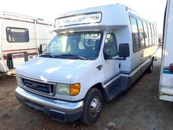 Camiones salvage a la venta en subasta: 2004 Ford Econoline E450 Super Duty Cutaway Van