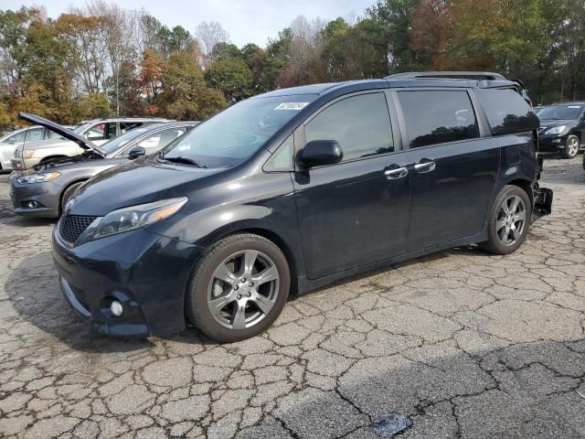 2017 Toyota Sienna SE