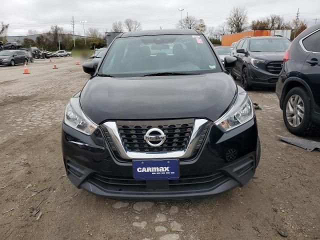 2020 Nissan Kicks S