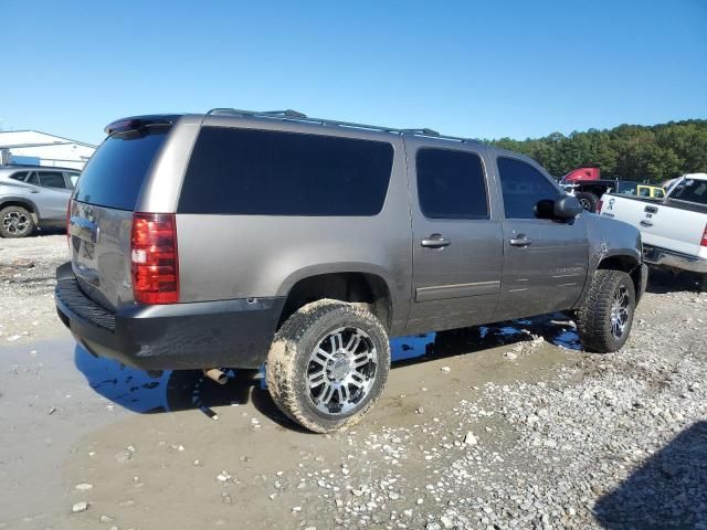 2013 Chevrolet Suburban K2500 LS