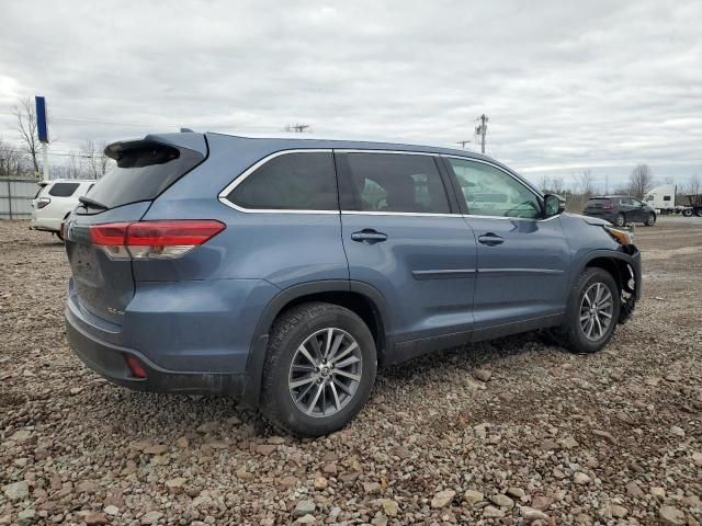 2019 Toyota Highlander SE