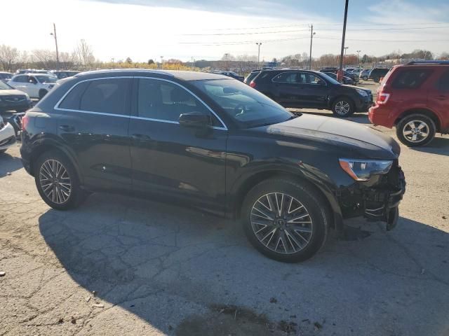 2022 Audi Q3 Premium 40