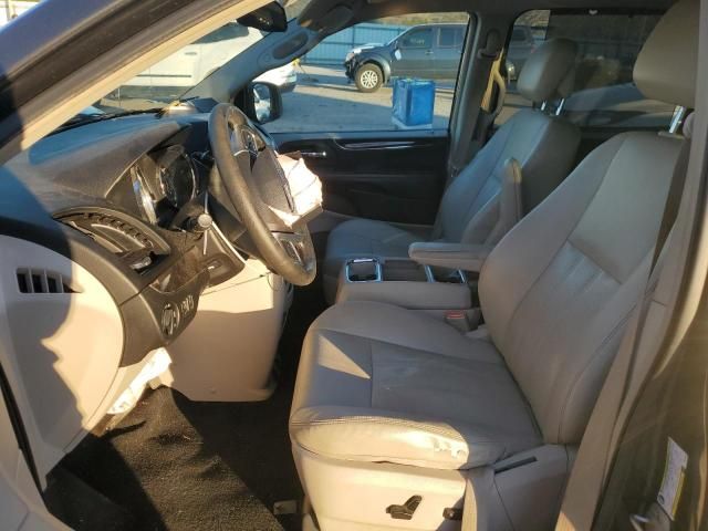 2011 Chrysler Town & Country Touring L